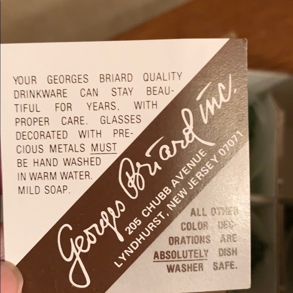 Vtg New in box Georges Briard Christmas glasses - Picture 3 of 7